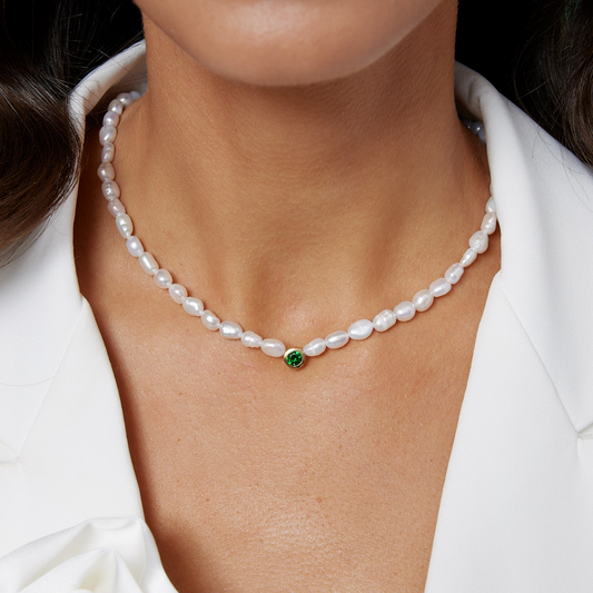 Harper Pearl Necklace with Emerald Stone