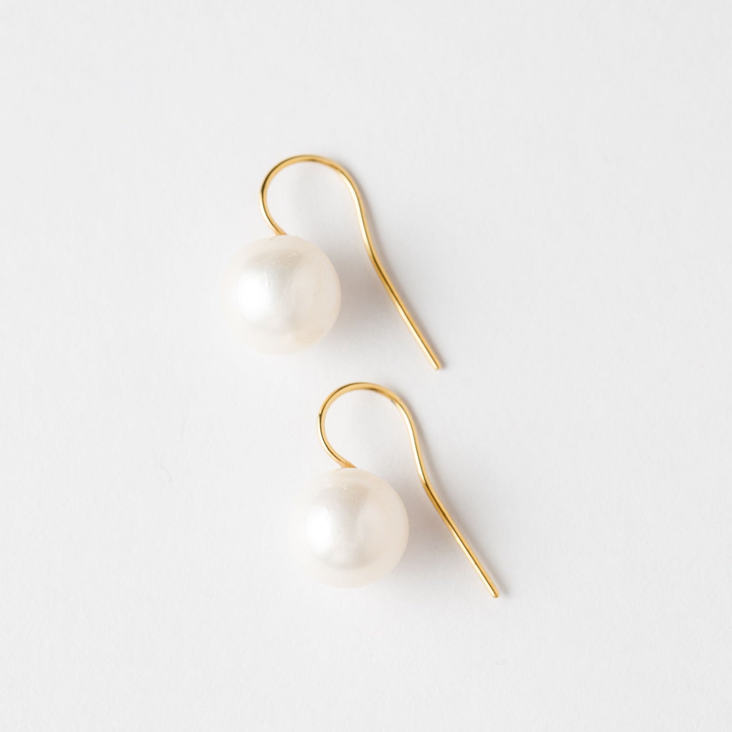 Classic Pearl Drop Earring